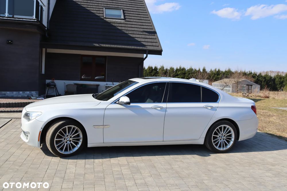 BMW Seria 7 750Li - 2