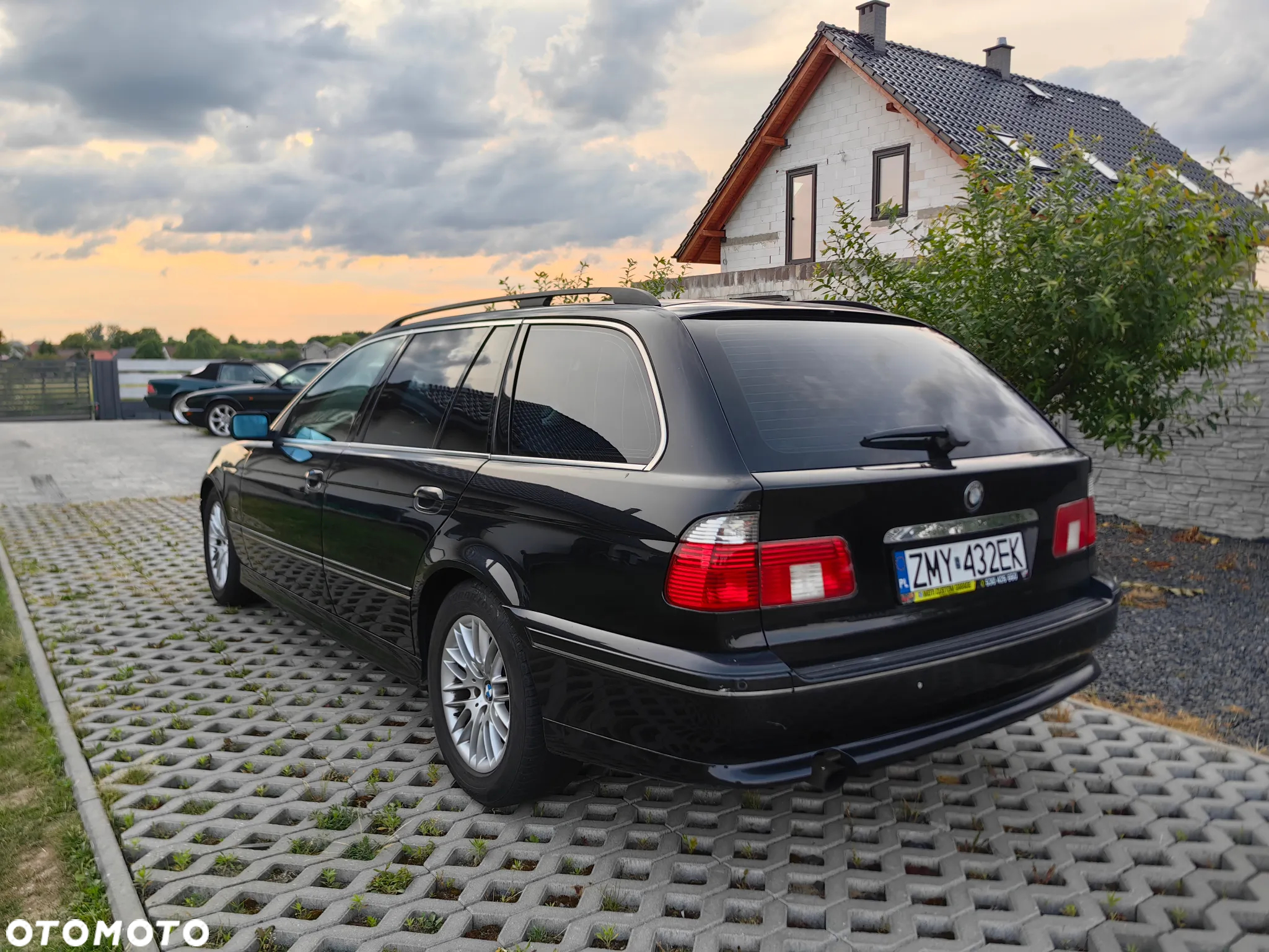 BMW Seria 5 520i Touring Edition Exclusive - 3