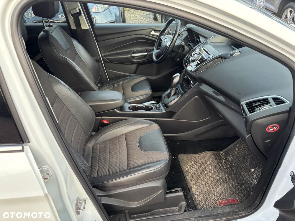 Ford Kuga 2.0 TDCi 4x4 Titanium - 10