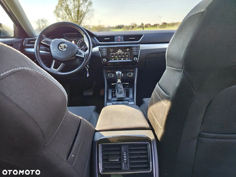 Skoda Superb 2.0 TDI Style DSG - 7
