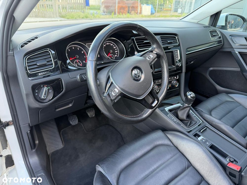Volkswagen Golf 1.4 TSI BMT Highline - 8