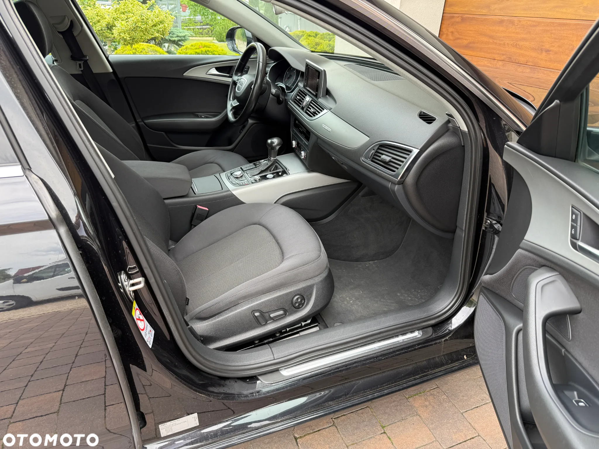 Audi A6 - 6
