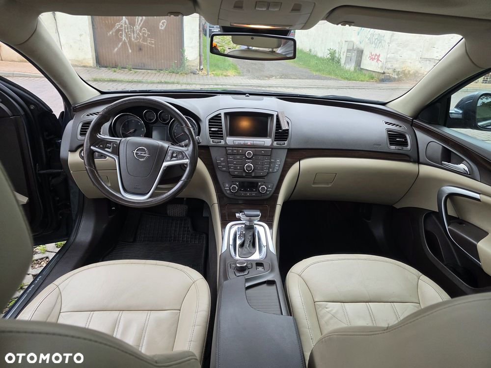 Opel Insignia - 8