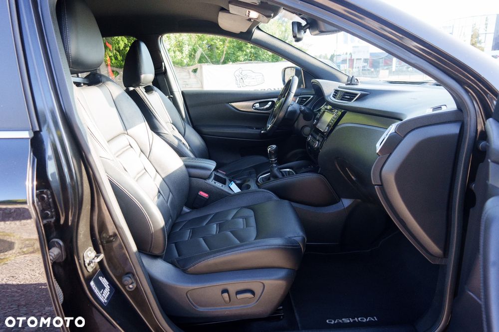 Nissan Qashqai 1.6 DIG-T N-Connecta - 25