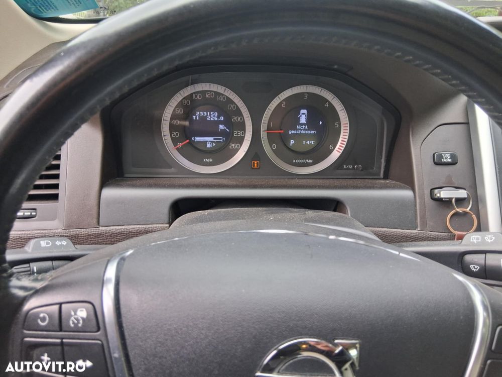 Volvo XC 60 D5 AWD Aut. Summum - 19