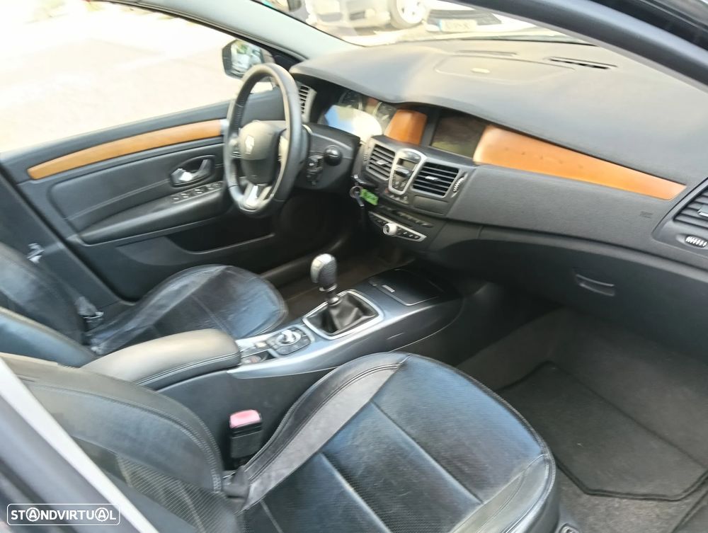 Renault Laguna Break 2.0 dCi Dynamique S 120g - 14