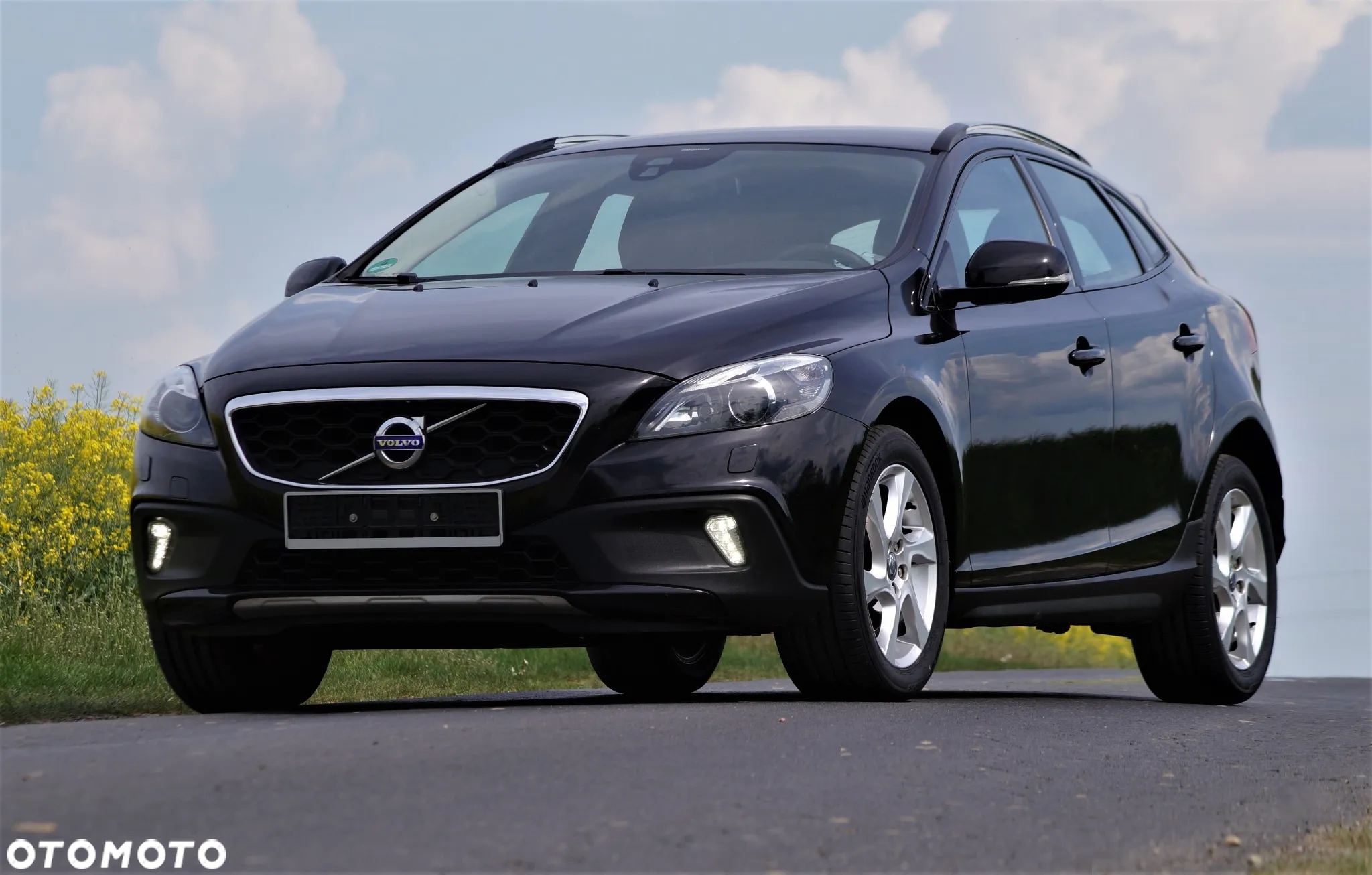Volvo V40 Cross Country - 9
