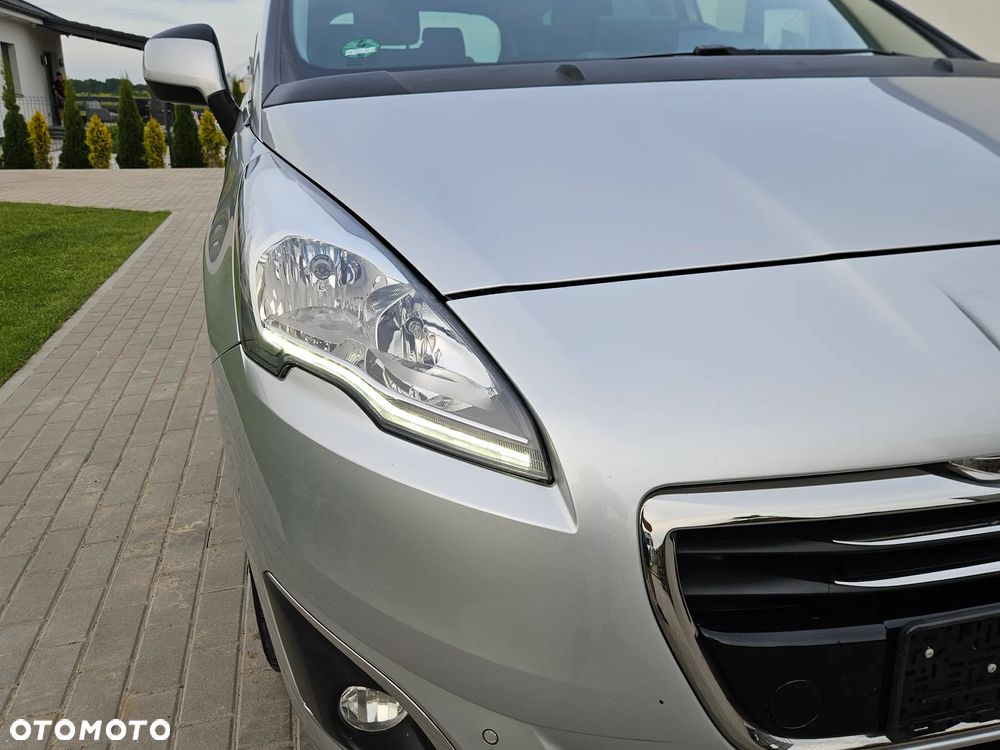 Peugeot 5008 e-HDI FAP 115 EGS6 Stop&Start Allure - 30