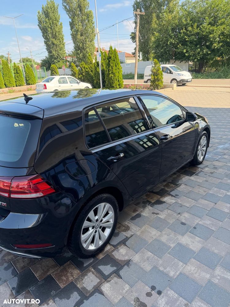 Volkswagen Golf - 7