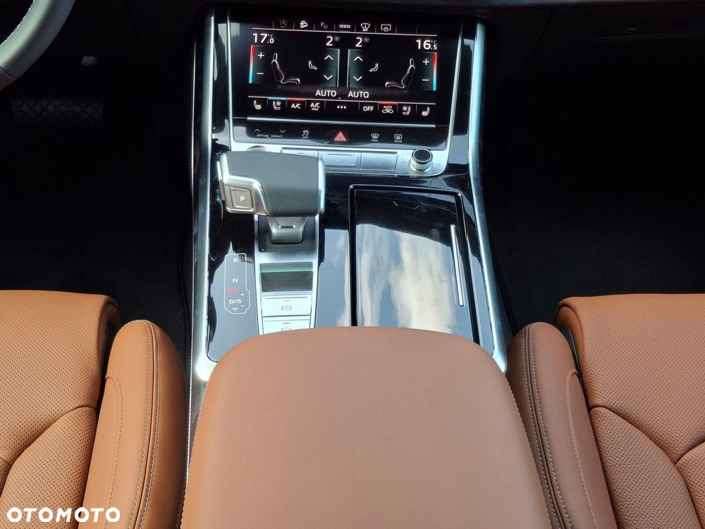 Audi Q8 - 35