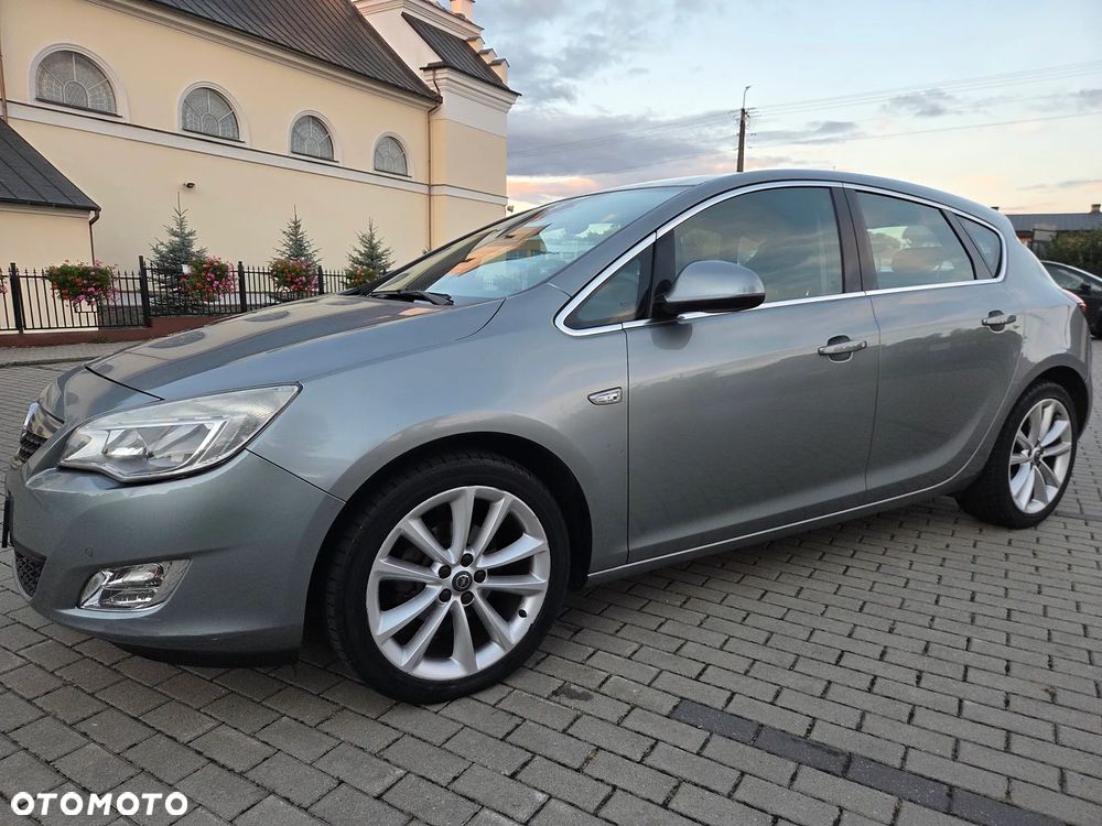Opel Astra 1.4 T Cosmo S&S - 1