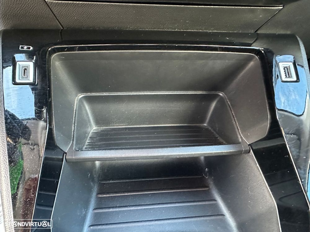 Peugeot 208 1.2 PureTech Allure EAT8 - 26