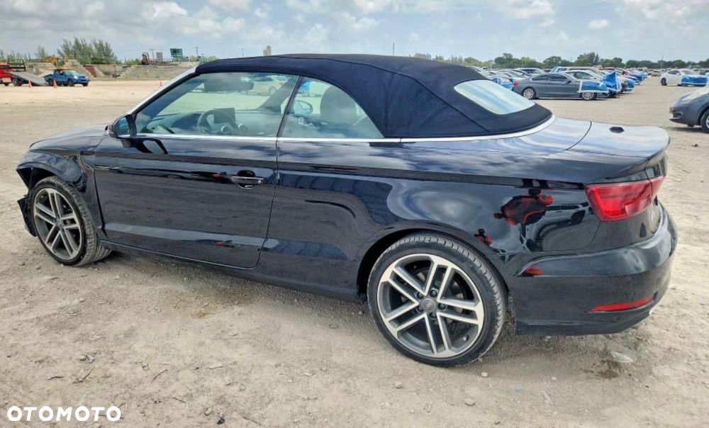 Audi A3 Cabrio 2.0 TFSI Attraction S tronic - 11