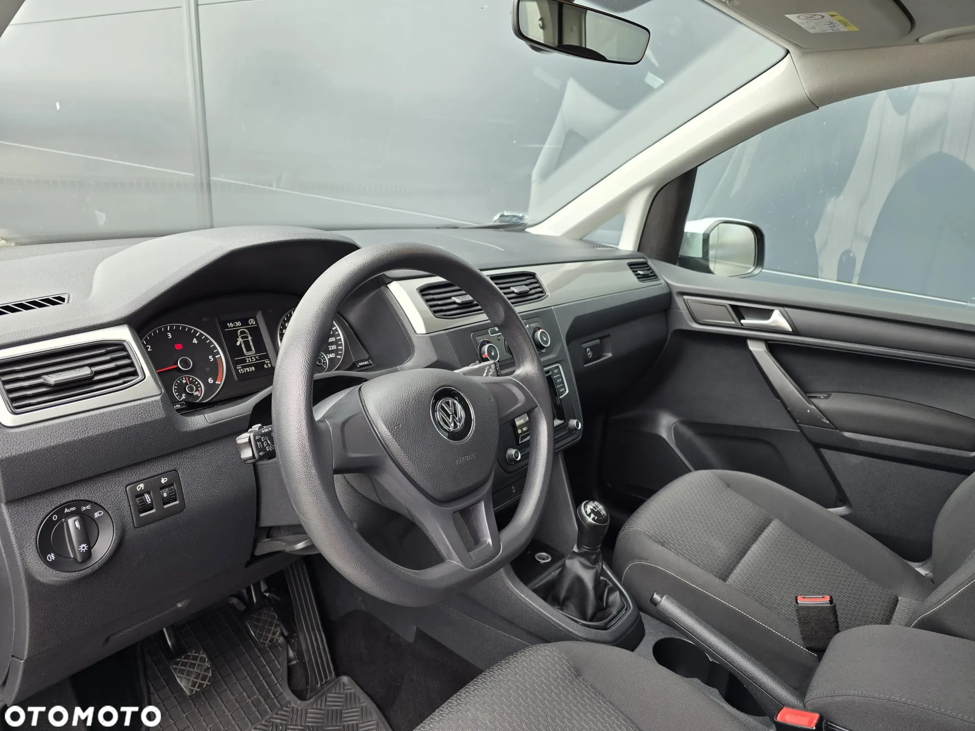 Volkswagen Caddy 2.0 TDI Comfortline - 12