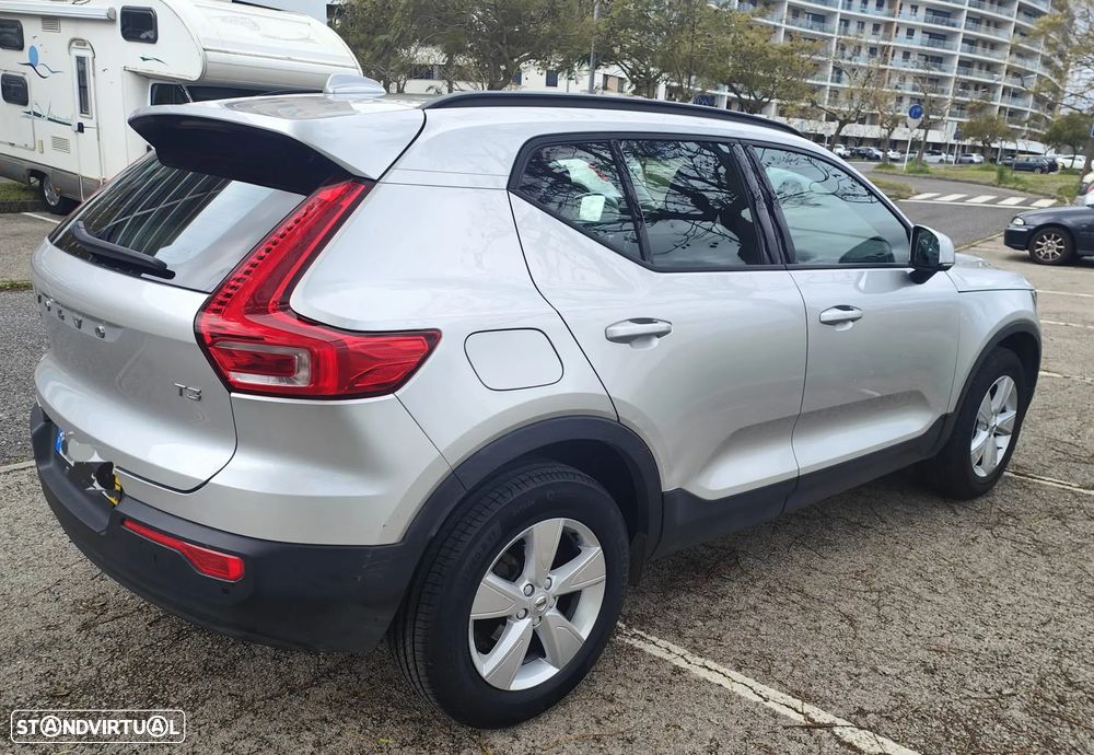 Volvo XC 40 1.5 T3 Tech Edition - 11