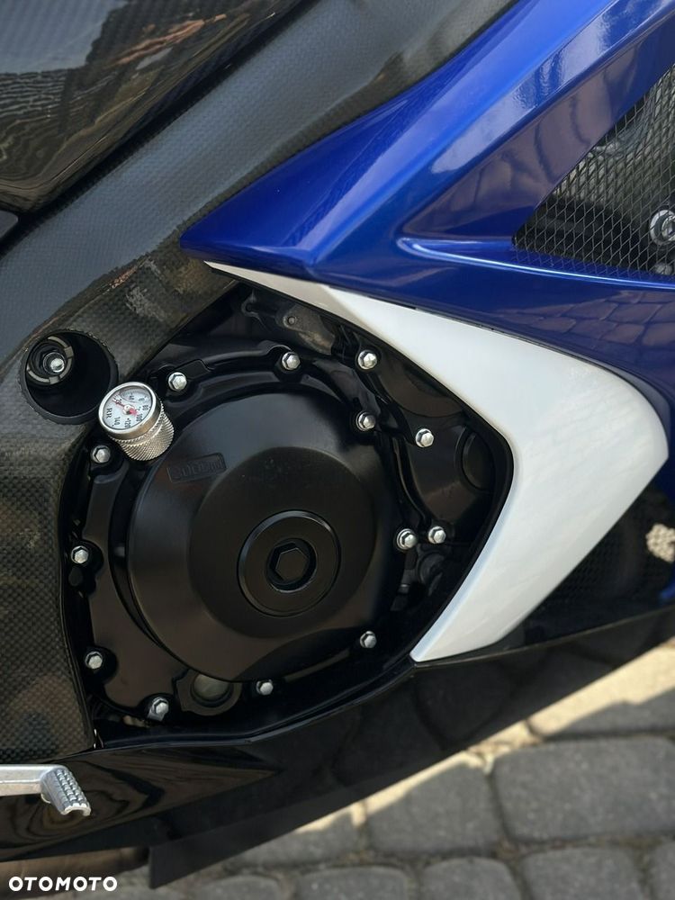 Suzuki GSX-R - 16