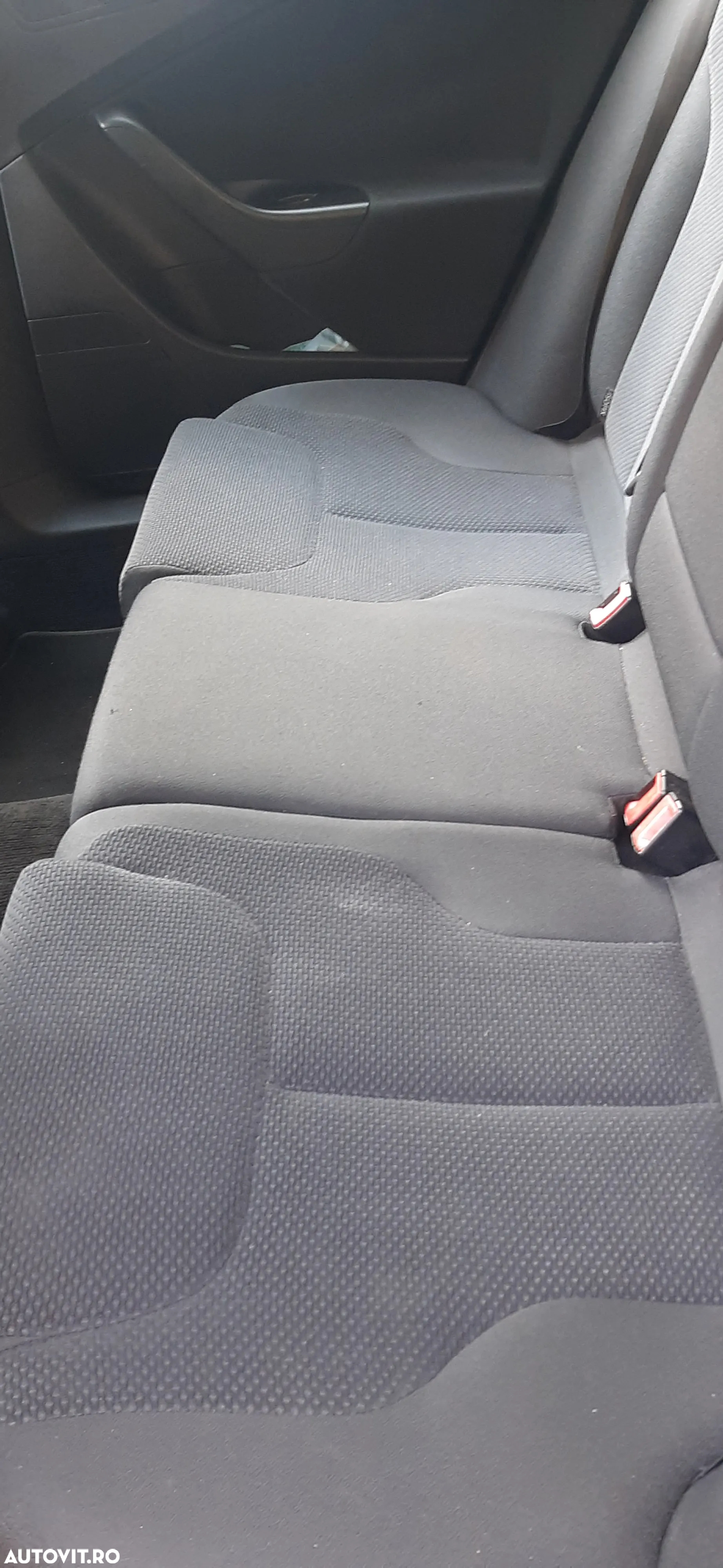 Volkswagen Passat Variant 2.0 TDI Comfortline DPF - 11