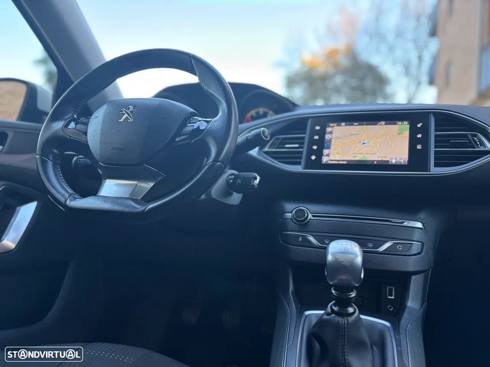 Peugeot 308 SW 1.6 BlueHDi Allure - 15