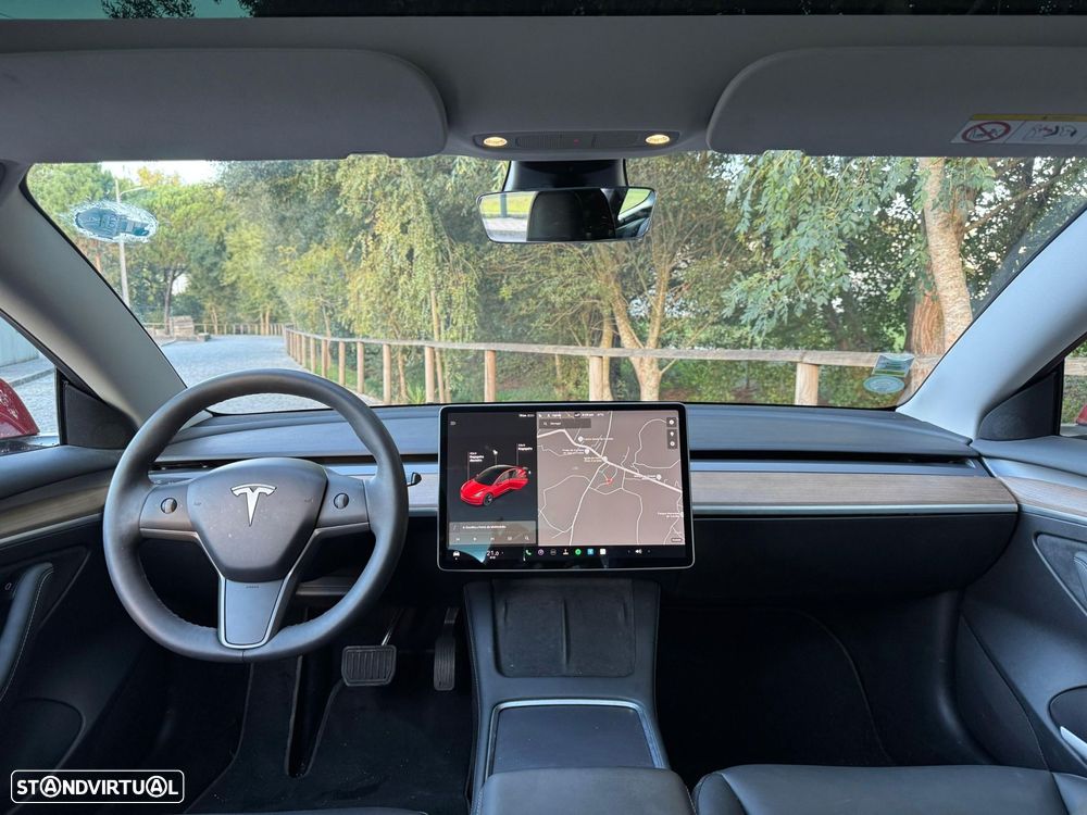 Tesla Model 3 - 13