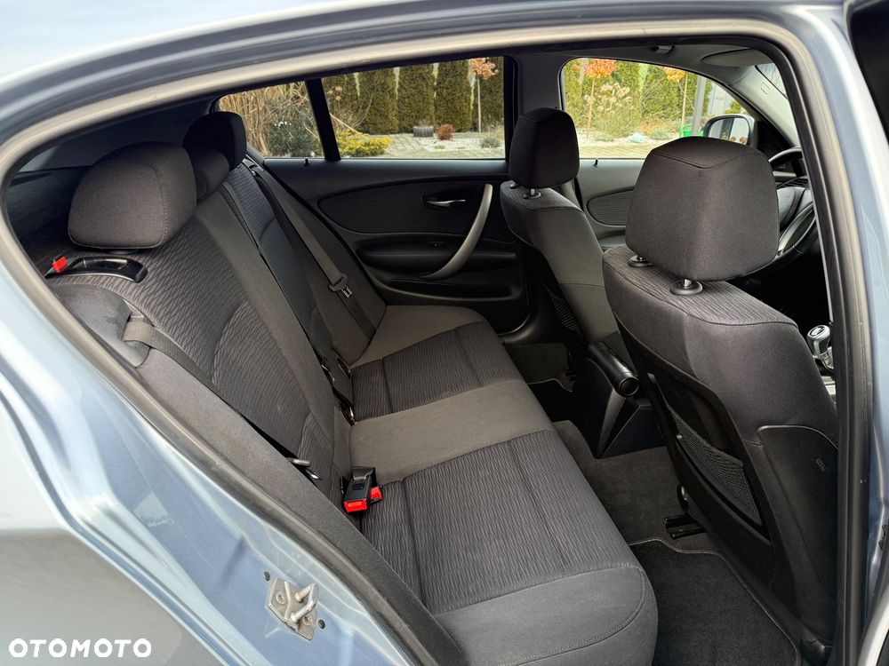 BMW Seria 1 116i - 17