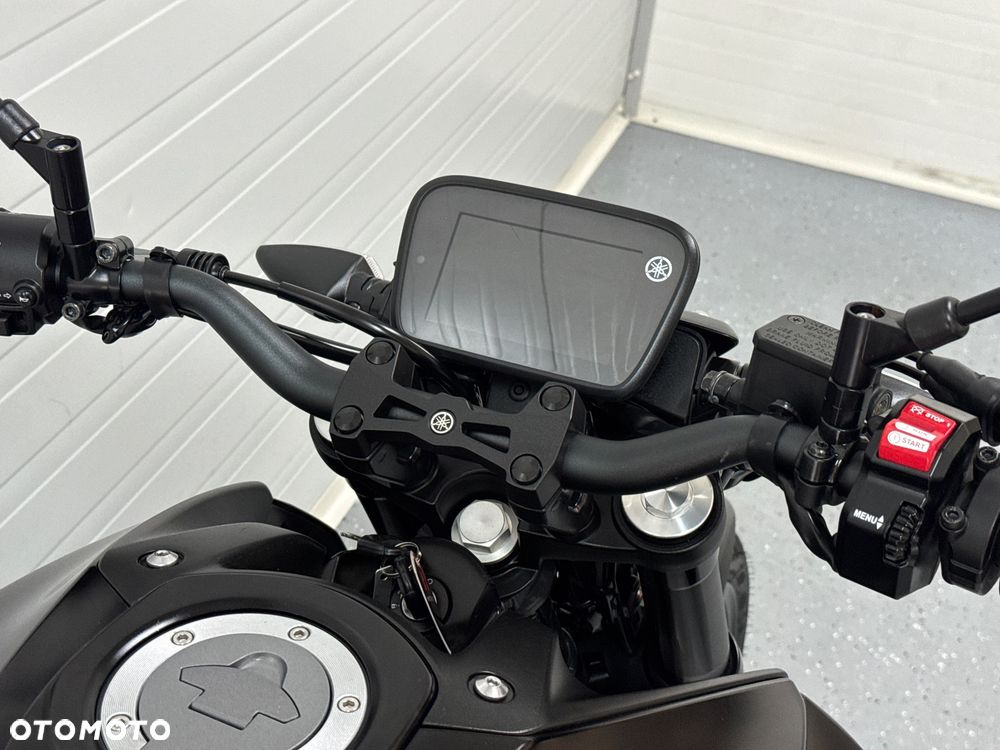 Yamaha MT - 16