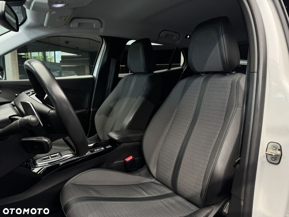 Peugeot 2008 - 12