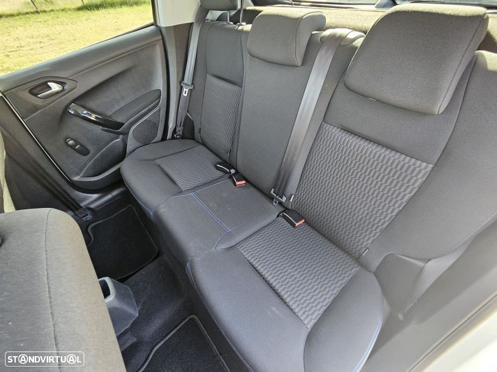 Peugeot 208 1.2 PureTech Style - 21