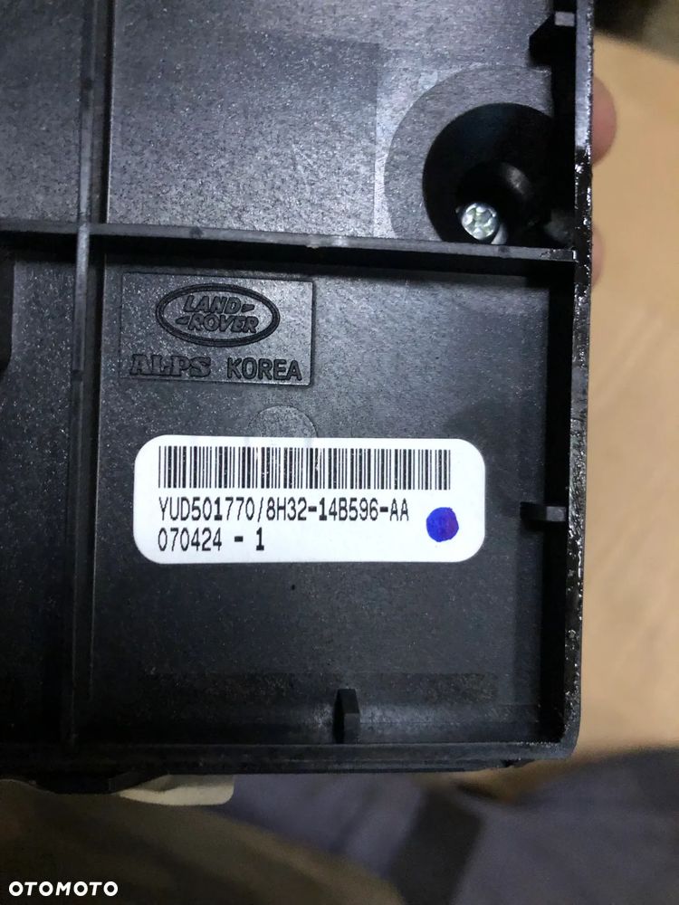 PANEL WYBIERAKA YUD501770 Range Rover Sport L320 - 2