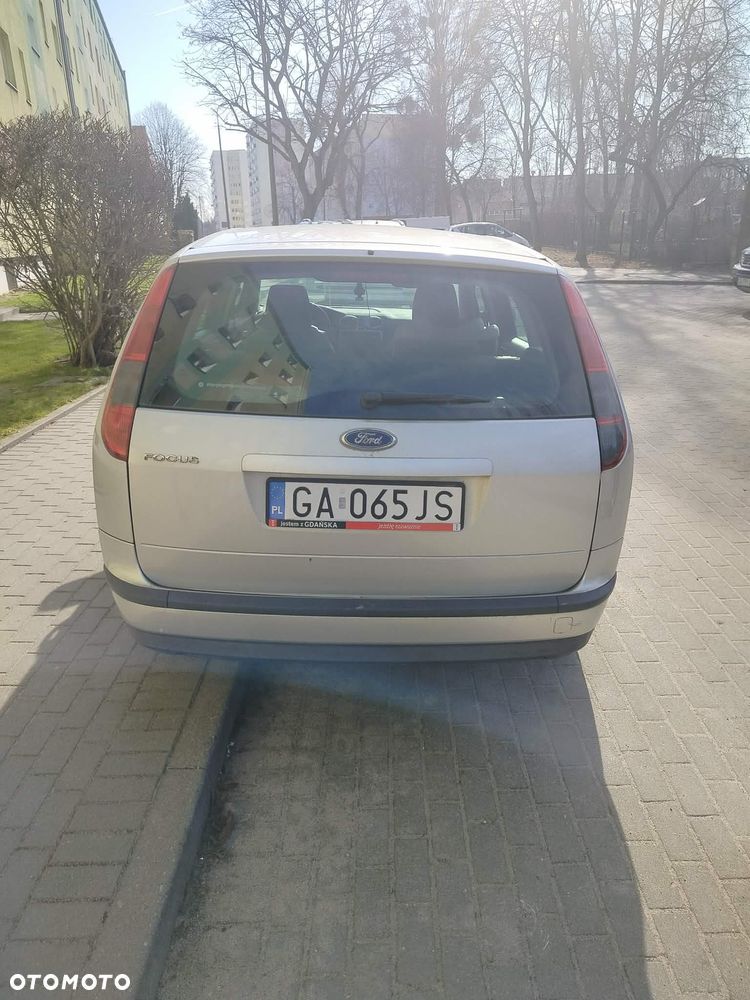 Ford Focus 1.8 FF Trend - 3