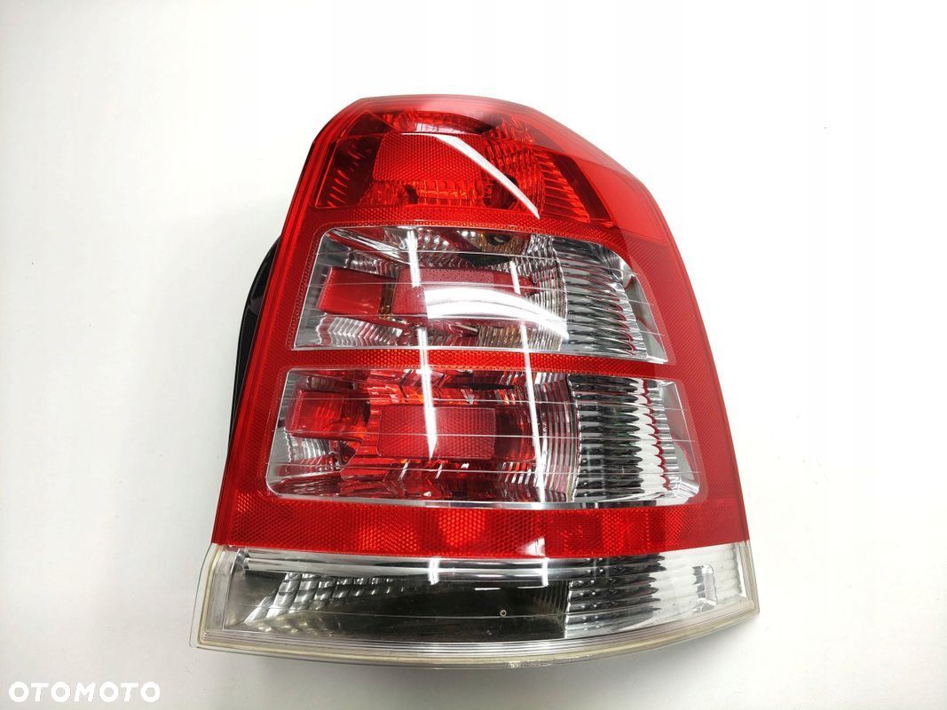 LAMPA PRAWY TYŁ PRAWA TYLNA OPEL ZAFIRA B LIFT - 1