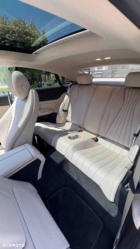 Mercedes-Benz Klasa E 220 d 4-Matic AMG - 29