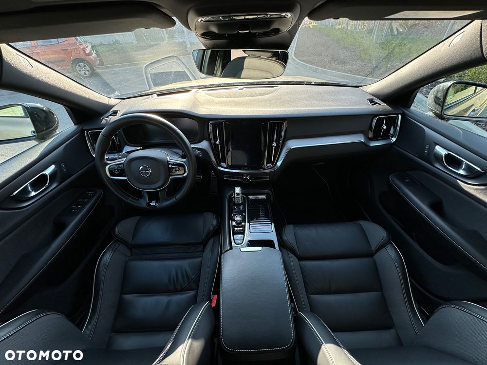 Volvo V60 T8 AWD Plug-In Hybrid Inscription - 14