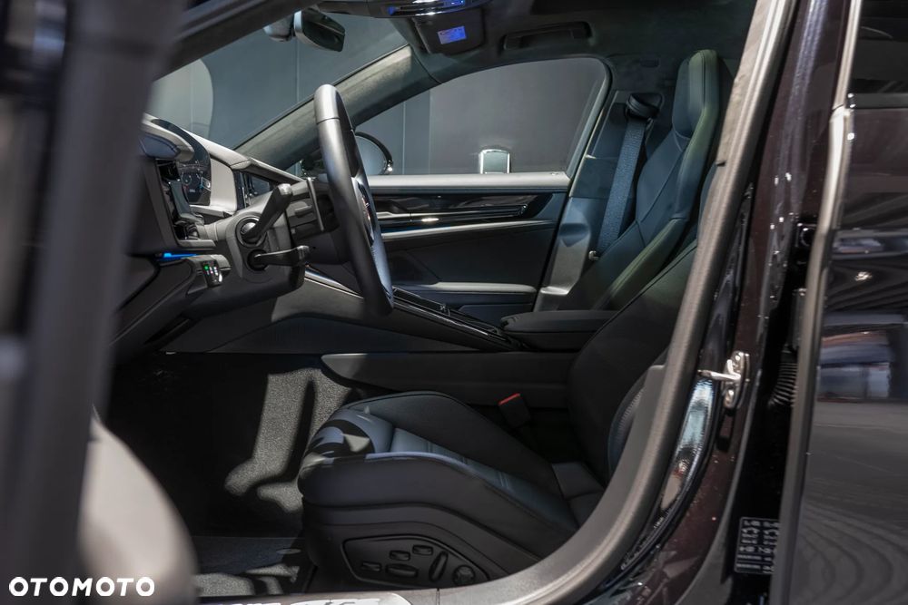 Porsche Panamera - 15