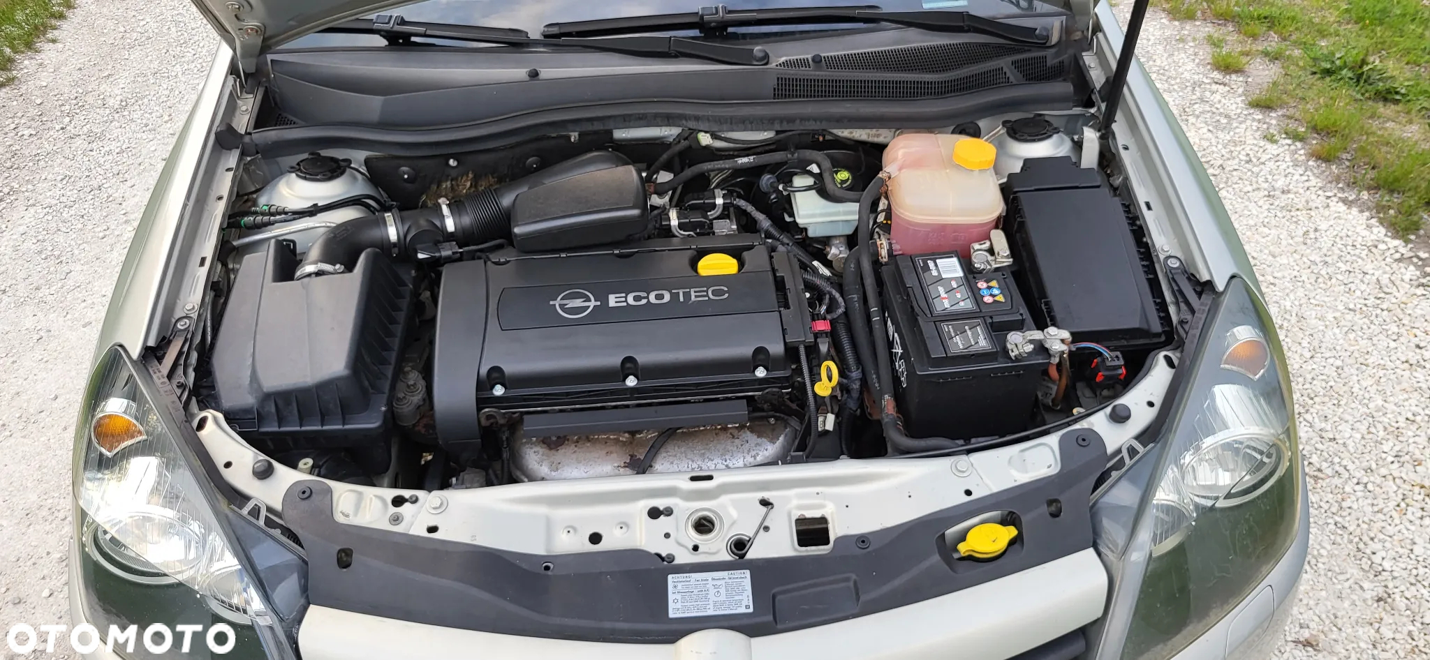 Opel Astra GTC 1.6 - 16