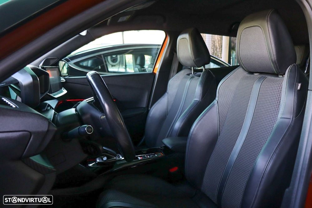 Peugeot e-2008 50 kWh GT Line - 8