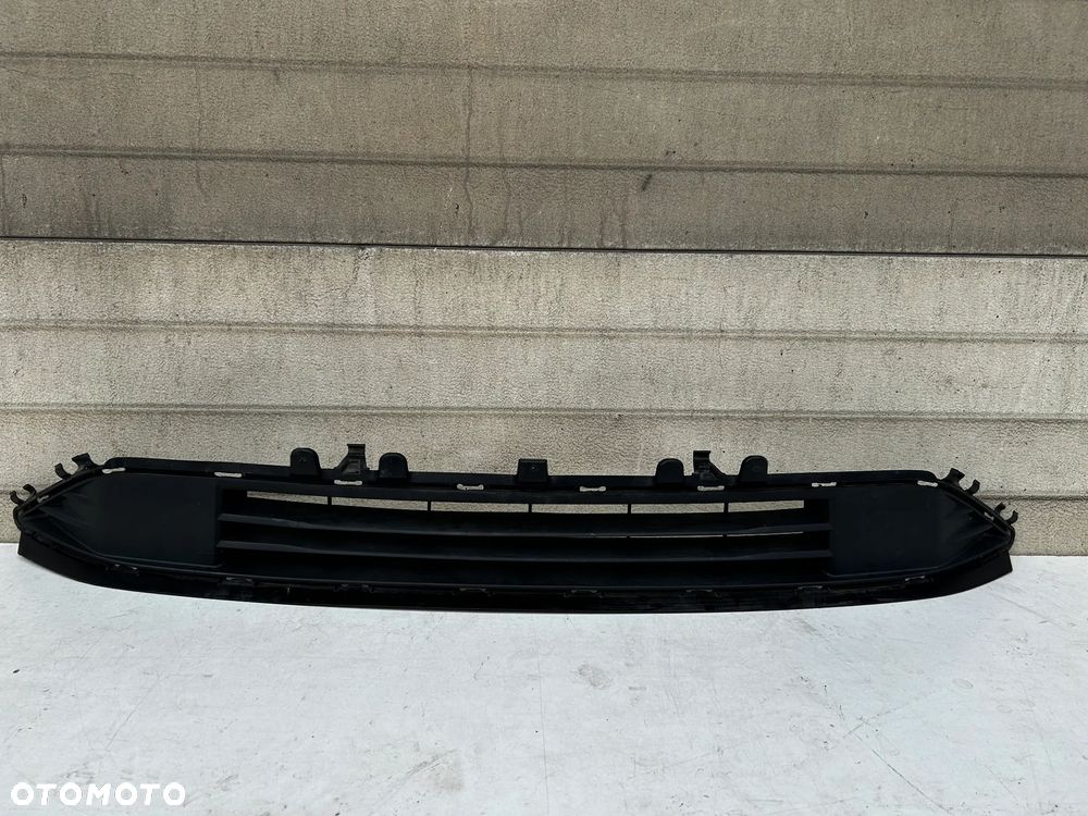 OPEL INSIGNIA B LIFT 2020-> KRATKA ŚRODKOWA ZDERZAKA PRZÓD 39161812