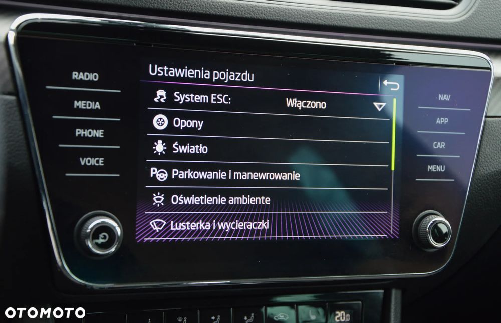 Skoda Superb 2.0 TSI 4x4 Sportline DSG - 25