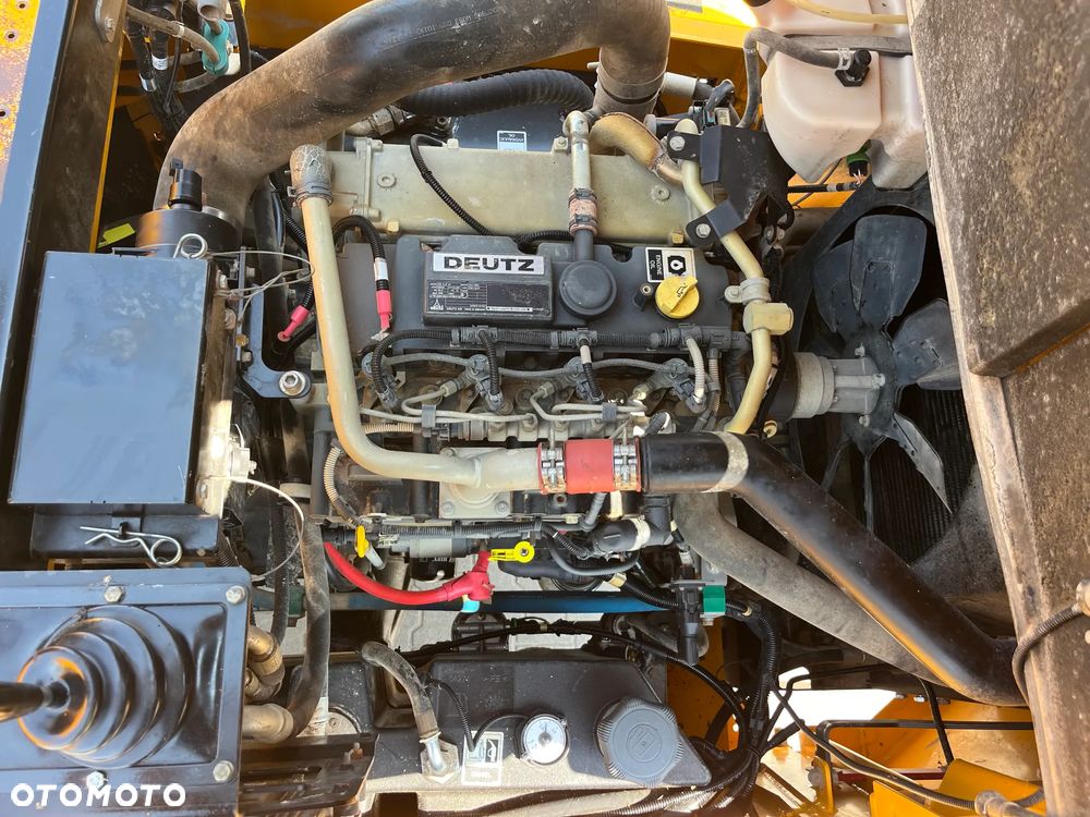 Thwaites Mach 2090 9Tonne - 19