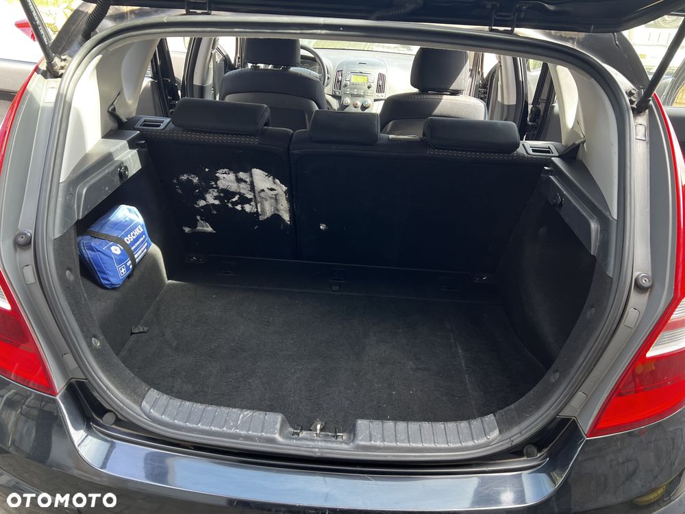 Hyundai i30 1.6 CRDi Classic - 8