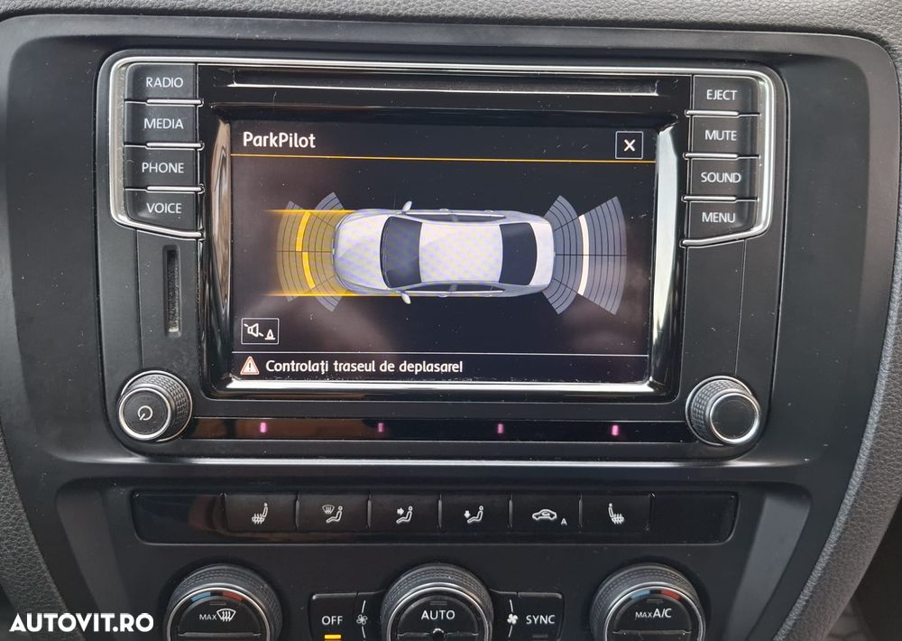 Volkswagen Jetta 1.2 TSI Comfortline - 7