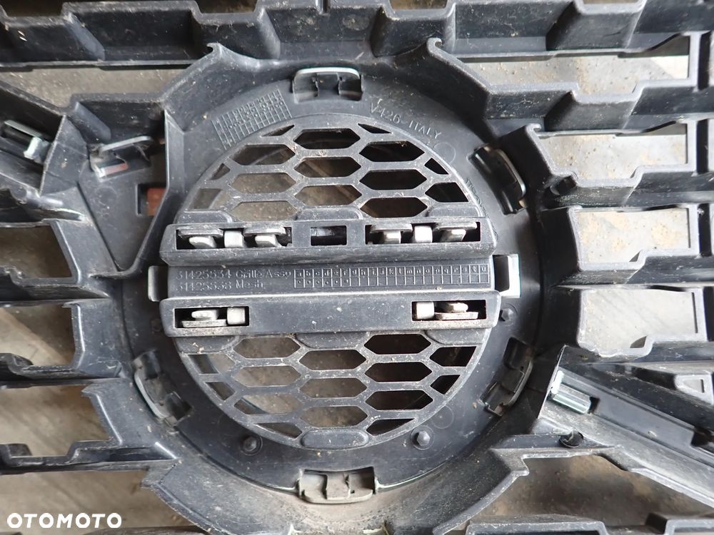 VOLVO XC 60 II LIFT GRILL 31425534 - 9