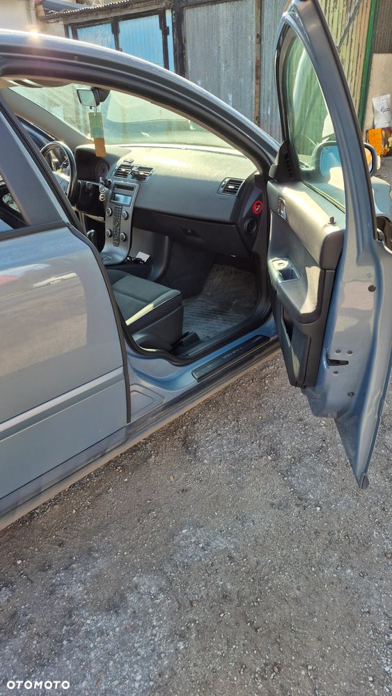 Volvo V50 1.6D - 15