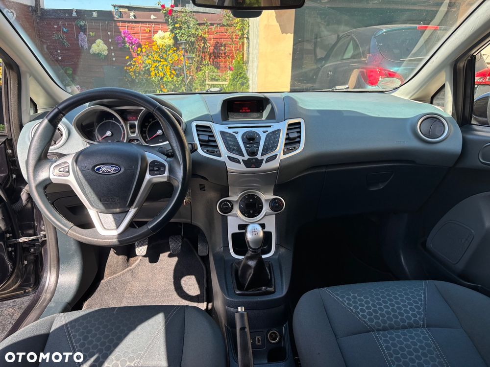 Ford Fiesta 1.4 Champions Edition - 14