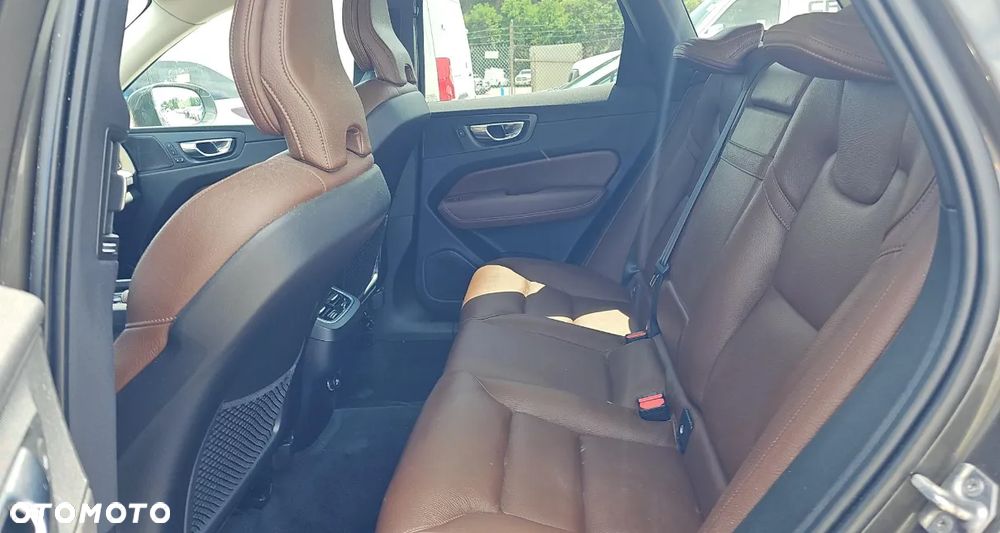 Volvo XC 60 - 19