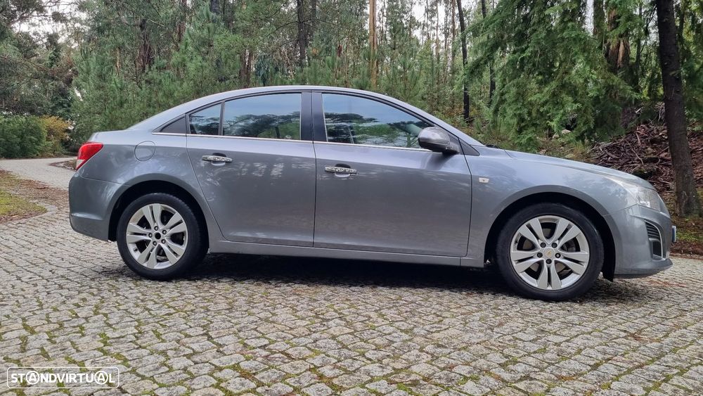 Chevrolet Cruze 1.7 VCDi LT - 19