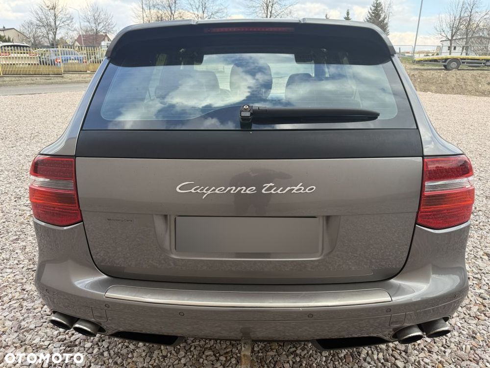 Porsche Cayenne - 13