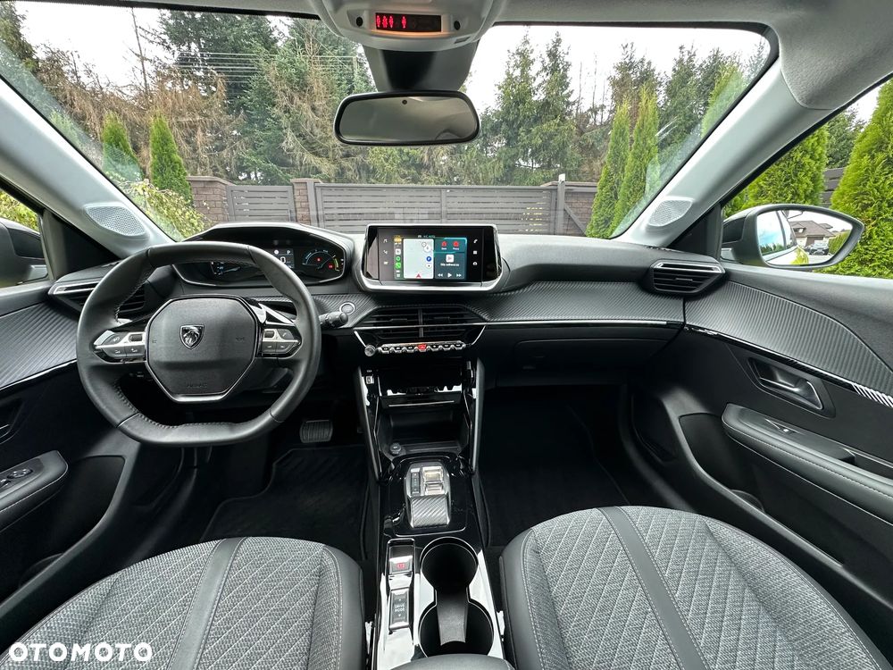 Peugeot 208 e-208 50kWh Allure - 8