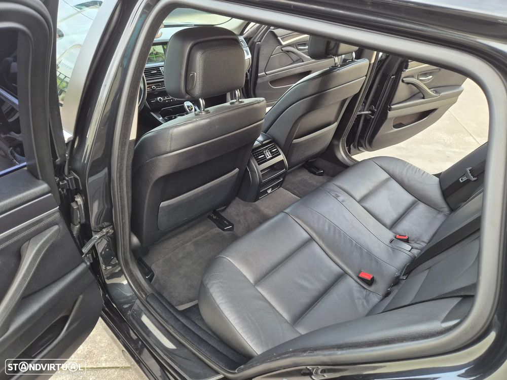 BMW 520 d Line Luxury Auto - 34