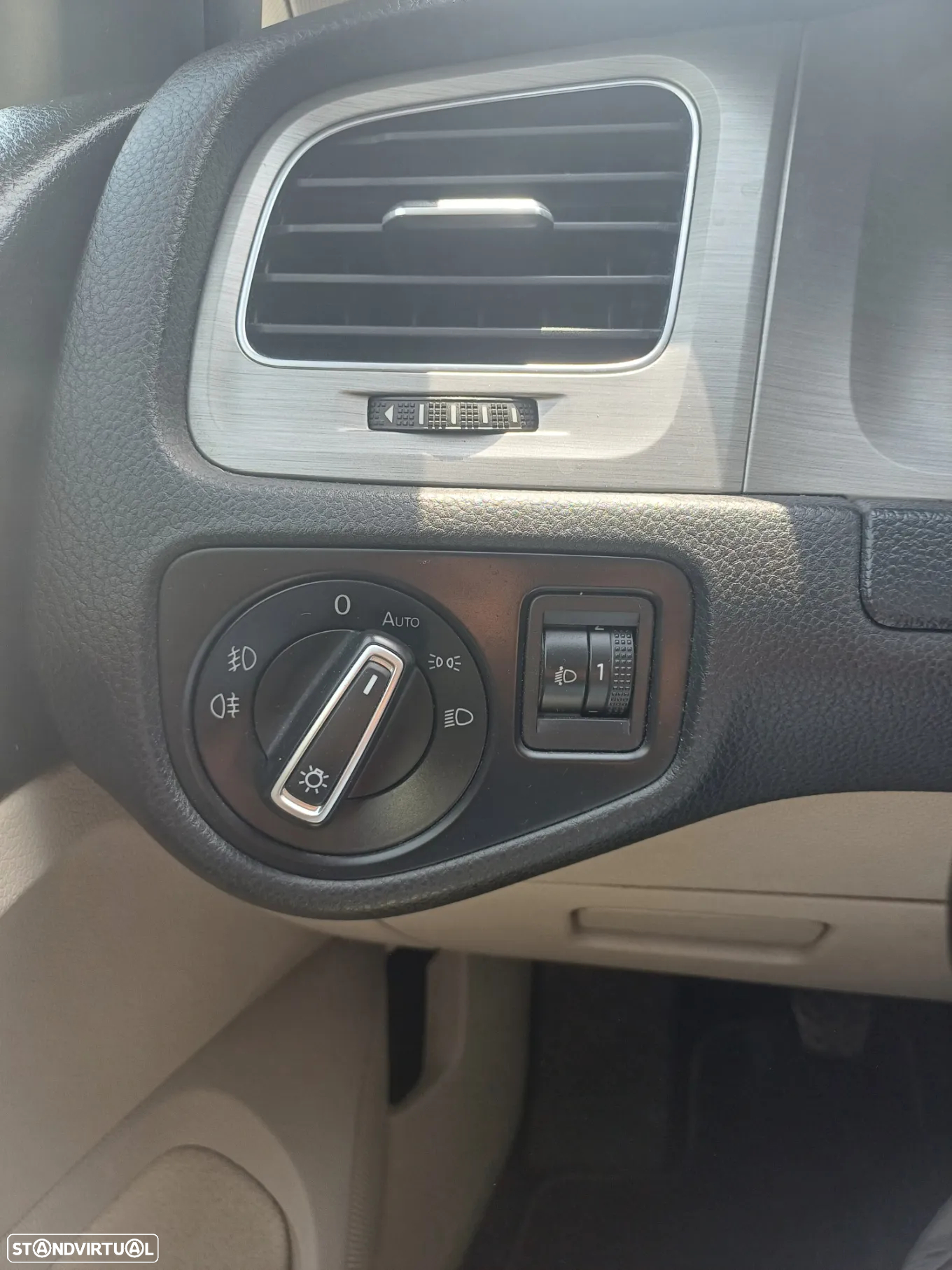 VW Golf Variant 1.6 TDi Confortline - 11