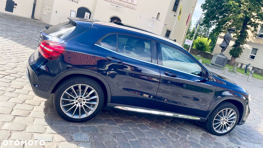 Mercedes-Benz GLA 250 4-Matic AMG Line - 6